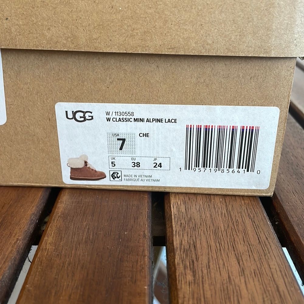 UGG Classic Mini Alpine Lace Boots Chestnut USA Women Size 7/UK 5/EU 38 - Picture 13 of 14